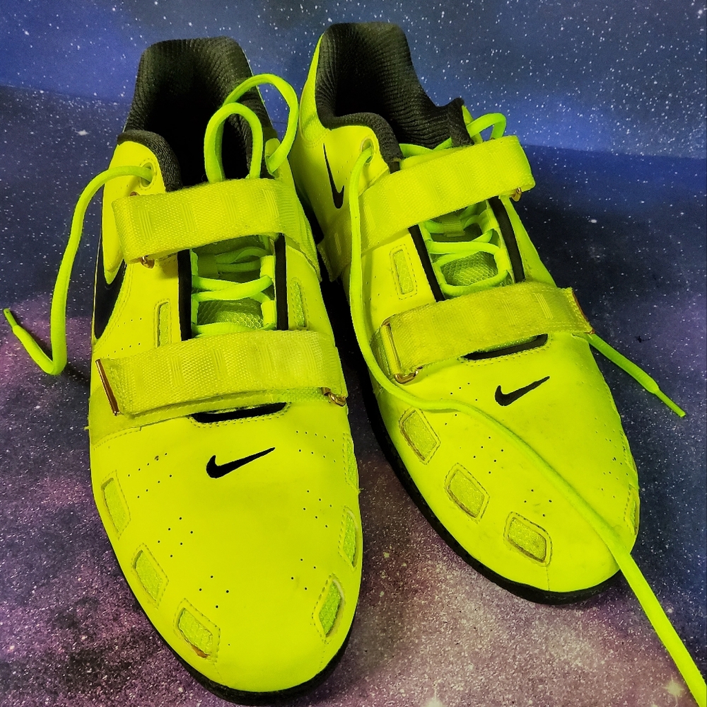 MENS NIKE ROMALEOS 2 VOLT YELLOW WEIGHT LIFTING GYM SHOES SIZE 15  #476927-730